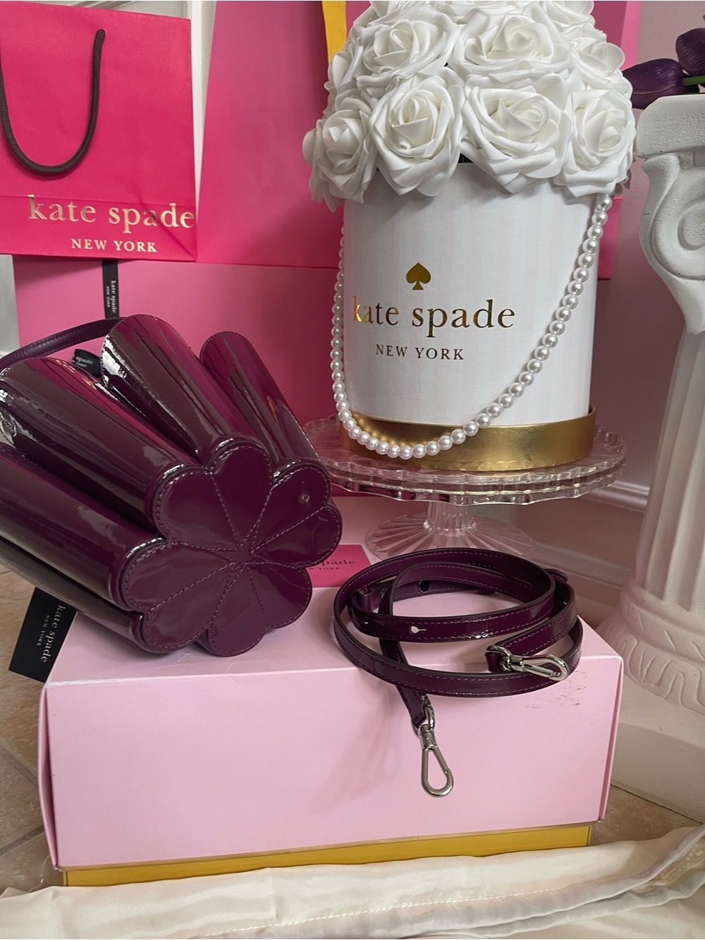 Kate Spade New York The Patent Spade Flower Bucket Bag Novelty - Picture 11 of 16